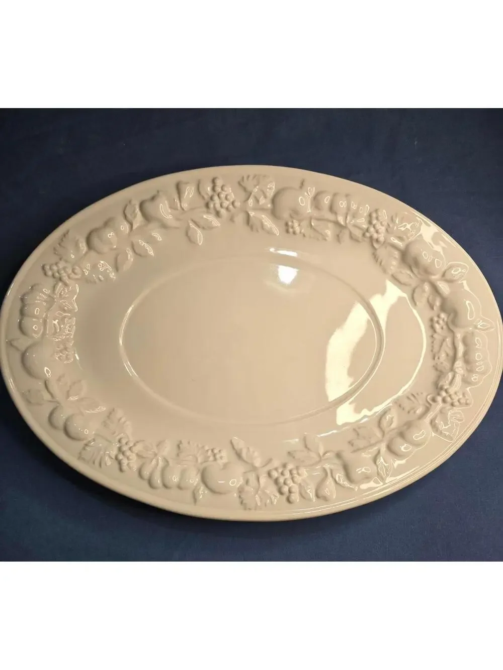 Elegant Vintage White Ceramic Oval 14 x10 Serving Platter w/ Embossed Fruit Vine